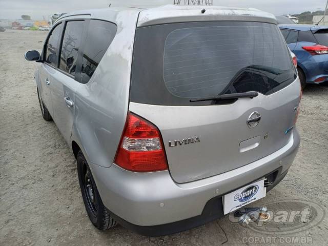 2010 NISSAN LIVINA 