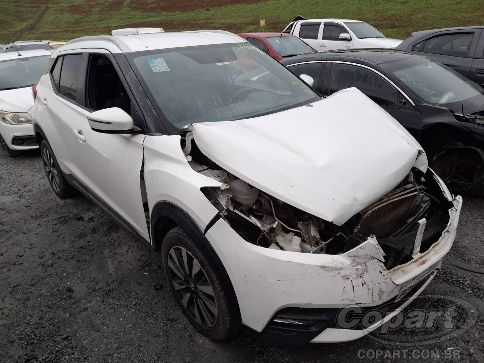 Veículo Nissan Kicks Nissan Kicks SV CVT 1.6 16V FlexStart 2017 Médio Dano 2017 em leilão