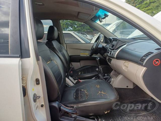 2015 MITSUBISHI L200 TRITON 