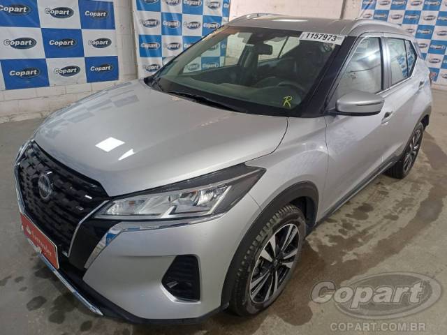 2025 NISSAN Kicks Play 
