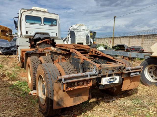 2009 MERCEDES BENZ AXOR 