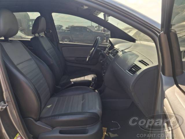 2016 VOLKSWAGEN FOX 