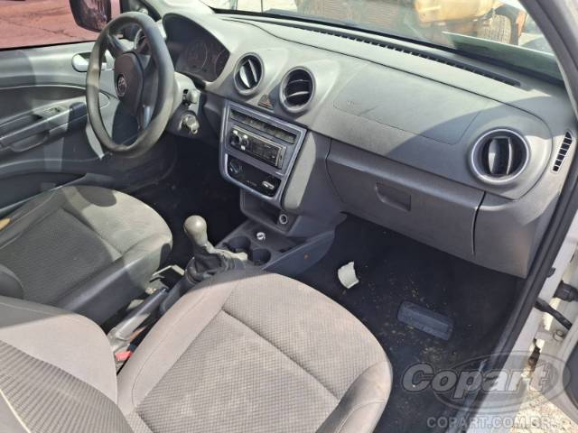 2018 VOLKSWAGEN SAVEIRO CD 