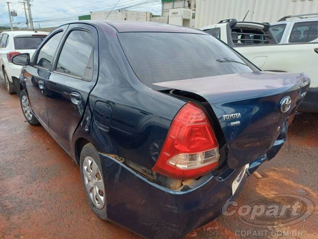 2015 TOYOTA ETIOS SEDA 
