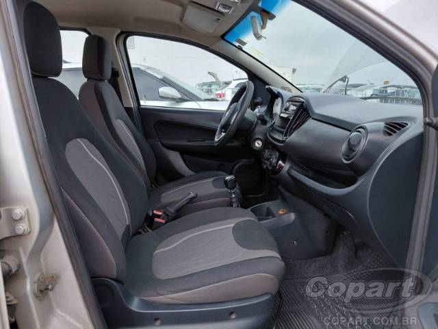 2016 FIAT UNO 