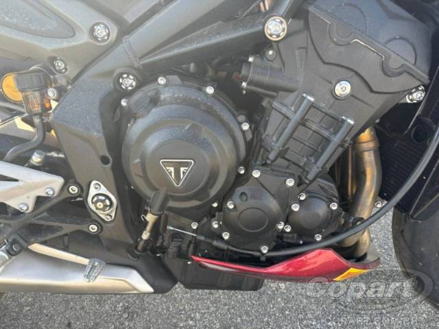 2024 TRIUMPH STREET TRIPLE 