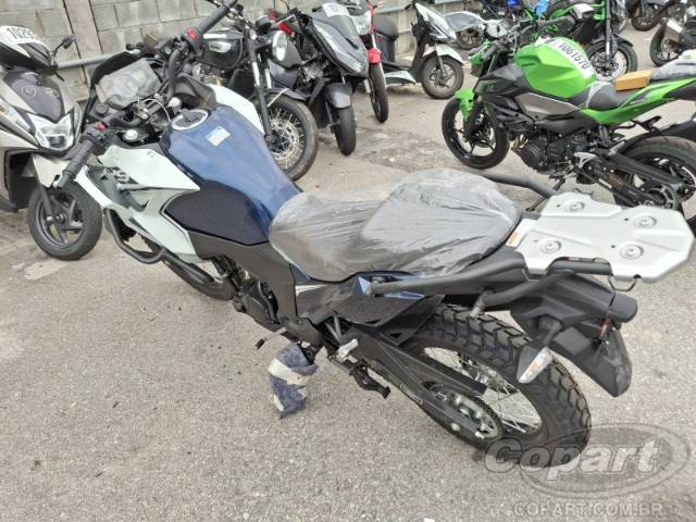 2025 KAWASAKI VERSYS-X 