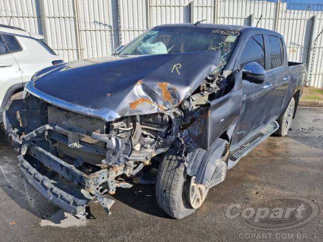 2024 TOYOTA HILUX CD 
