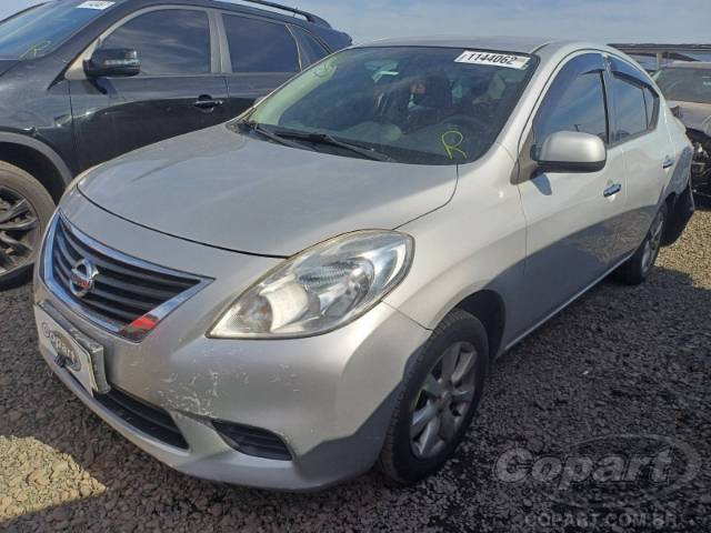 2014 NISSAN VERSA 