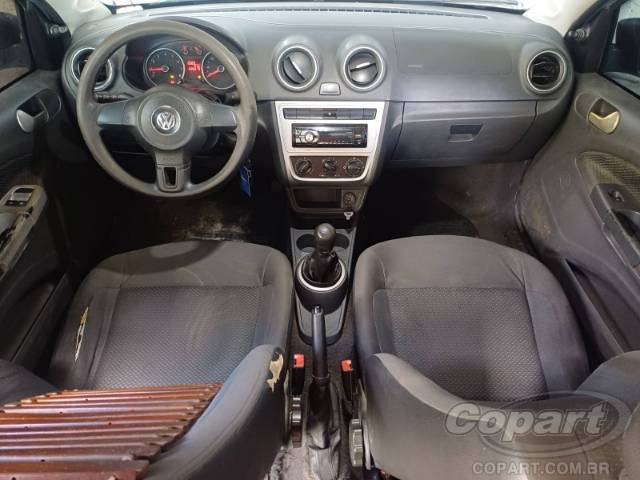 2015 VOLKSWAGEN VOYAGE 