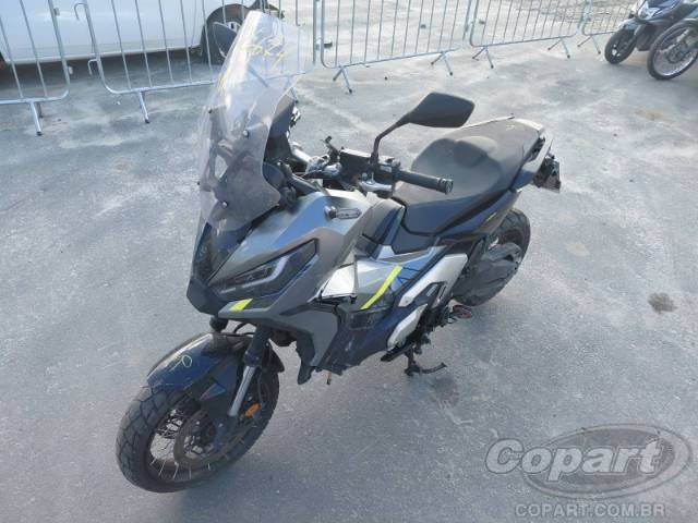2025 HONDA X-ADV 