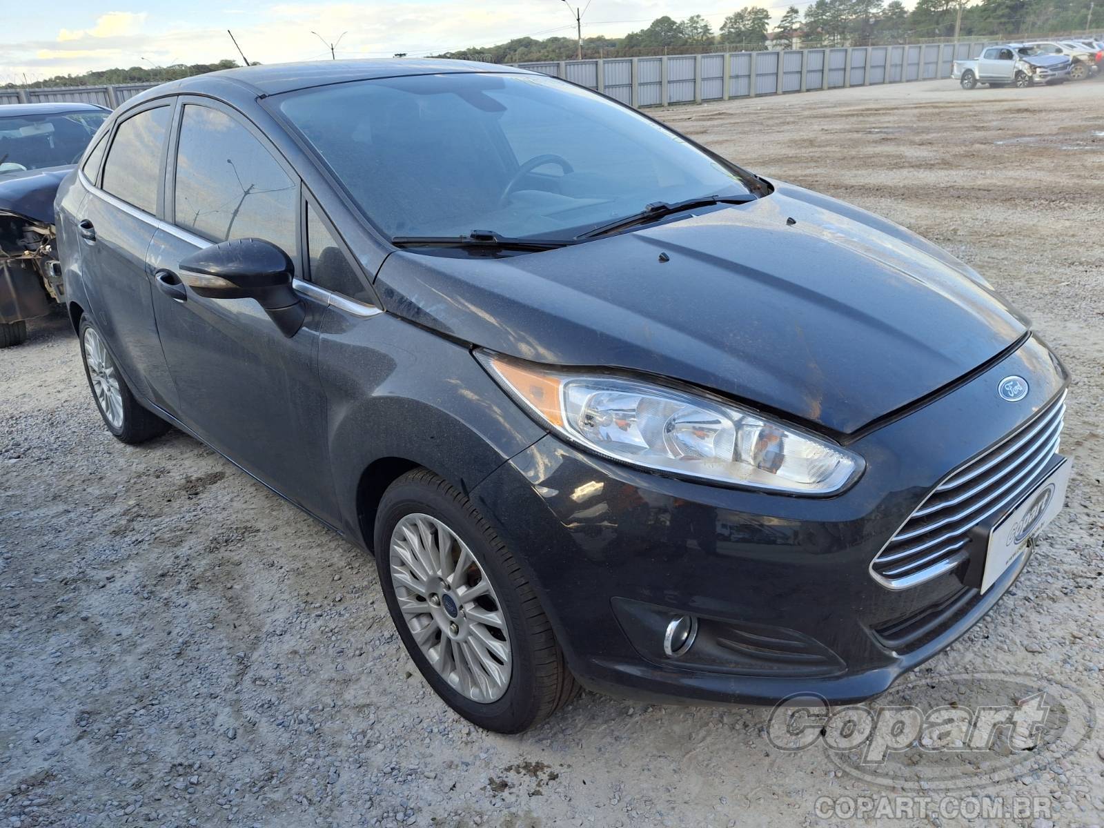 Veículo Ford Fiesta Ford Fiesta Sedan Titanium PowerShift 2014 Pequena Monta 2014 em leilão