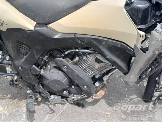 2025 HONDA XRE SAHARA 300 