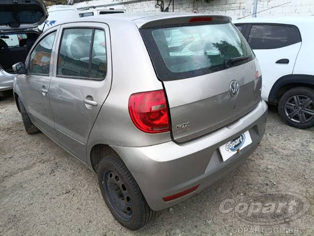 2011 VOLKSWAGEN FOX 