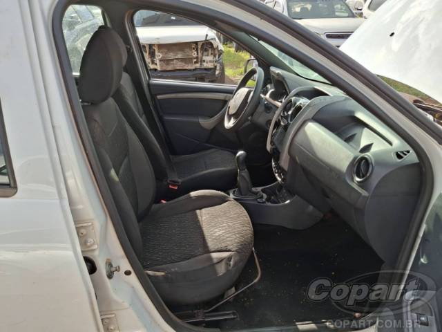 2020 RENAULT DUSTER OROCH 