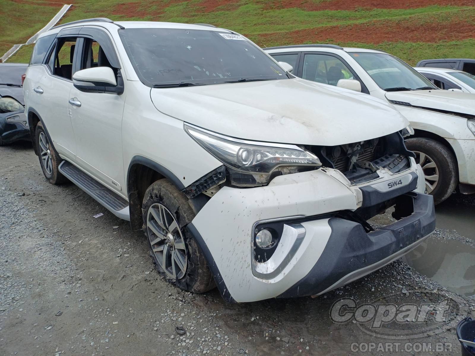 Toyota Hilux SW4 2.8 D-4D Turbo