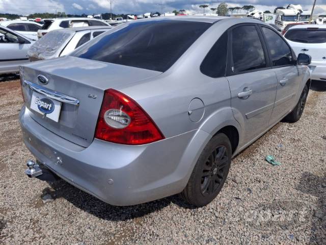 2009 FORD FOCUS SEDAN 