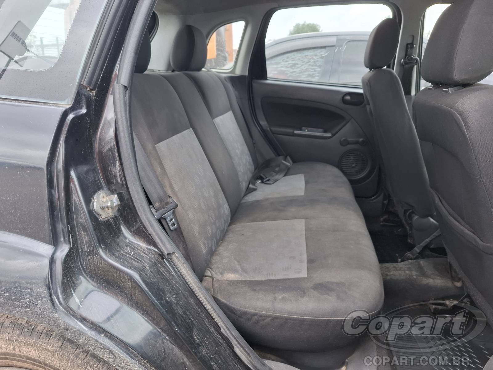 Foto 6 de 10: 2014 FORD FIESTA