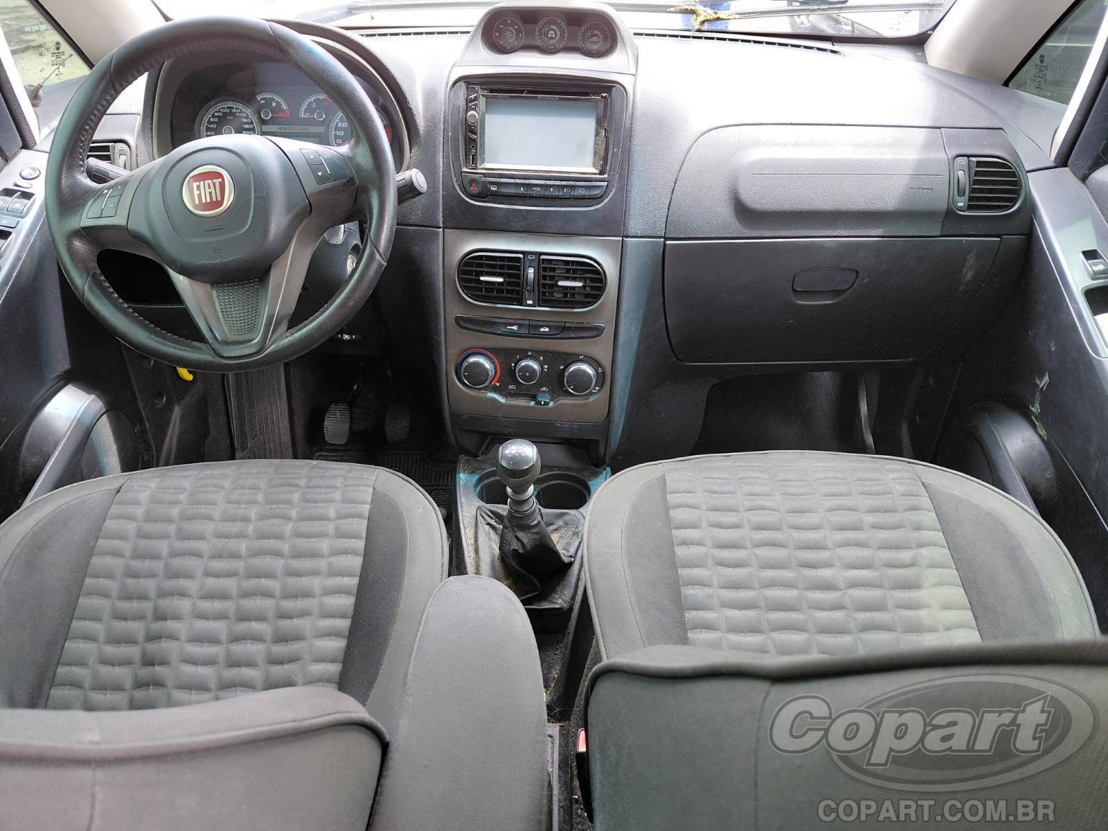 Foto 9 de 10: 2015 FIAT IDEA