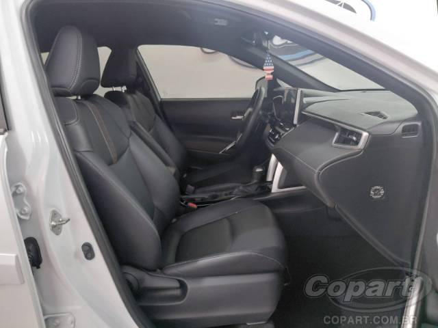 2025 TOYOTA COROLLA CROSS 