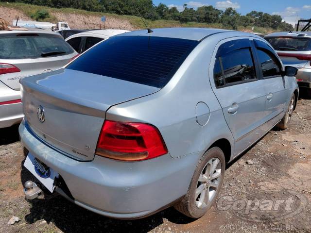 2011 VOLKSWAGEN VOYAGE 