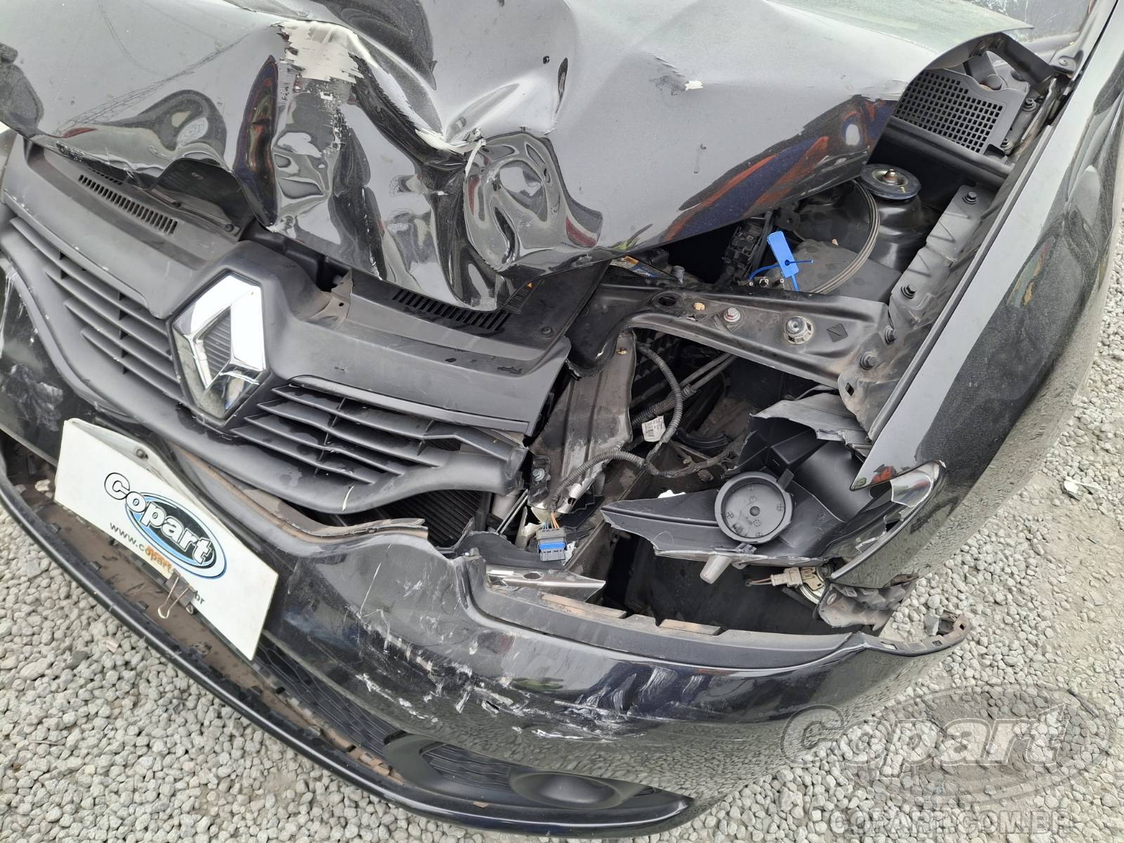 Foto 11 de 13: 2015 RENAULT SANDERO