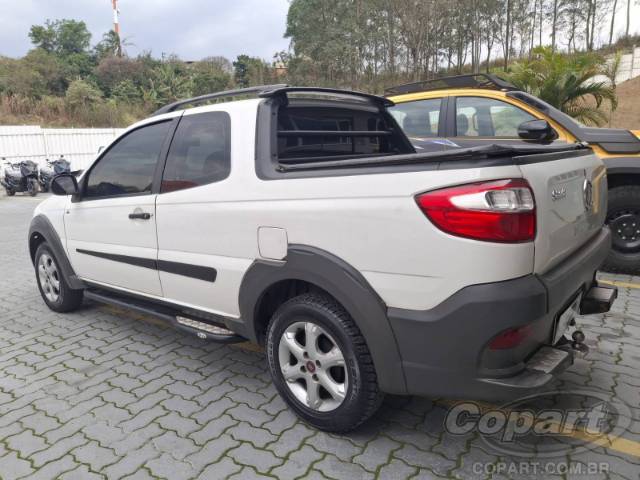 2015 FIAT STRADA CD 