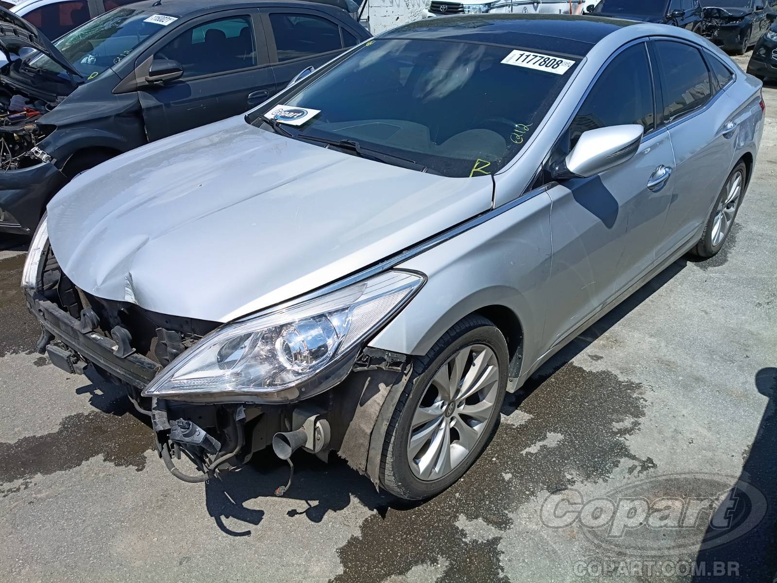 Foto 2: 2013 HYUNDAI AZERA