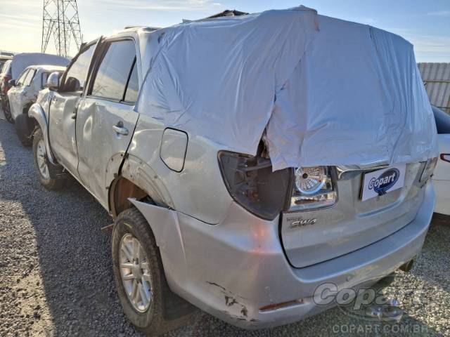 2015 TOYOTA HILUX SW4 