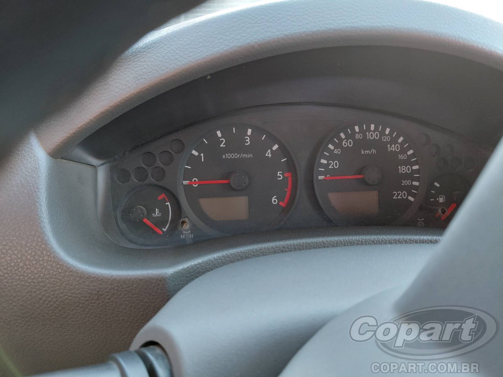 Foto 8 de 10: 2009 NISSAN FRONTIER CD
