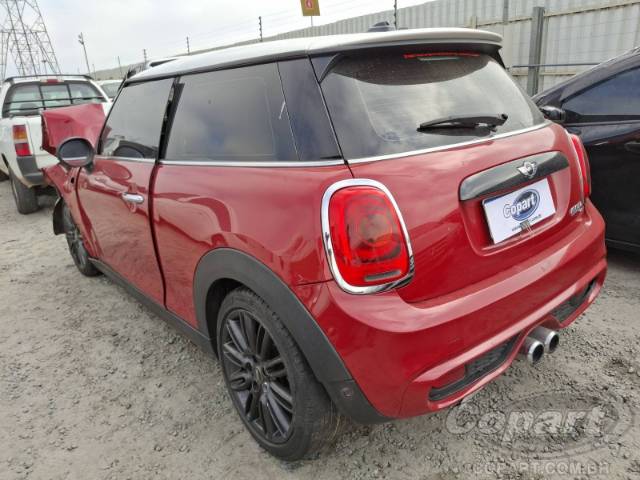 2017 MINI COOPER 