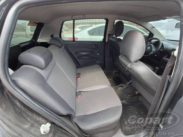 2005 VOLKSWAGEN FOX 