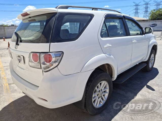 2013 TOYOTA HILUX SW4 