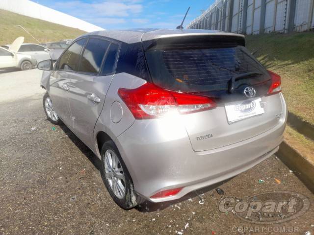 2019 TOYOTA YARIS 