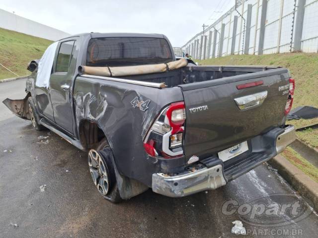 2023 TOYOTA HILUX CD 