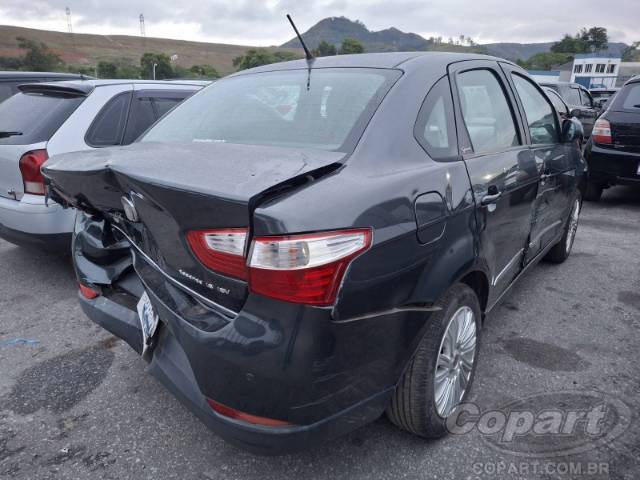 2015 FIAT GRAND SIENA 