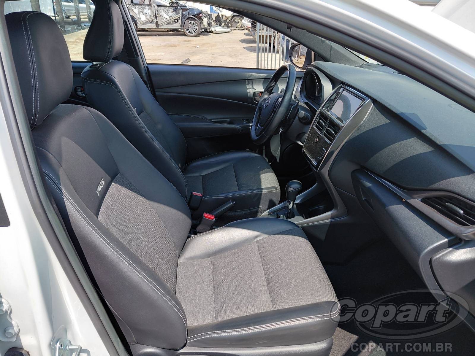 Foto 5: 2023 TOYOTA YARIS