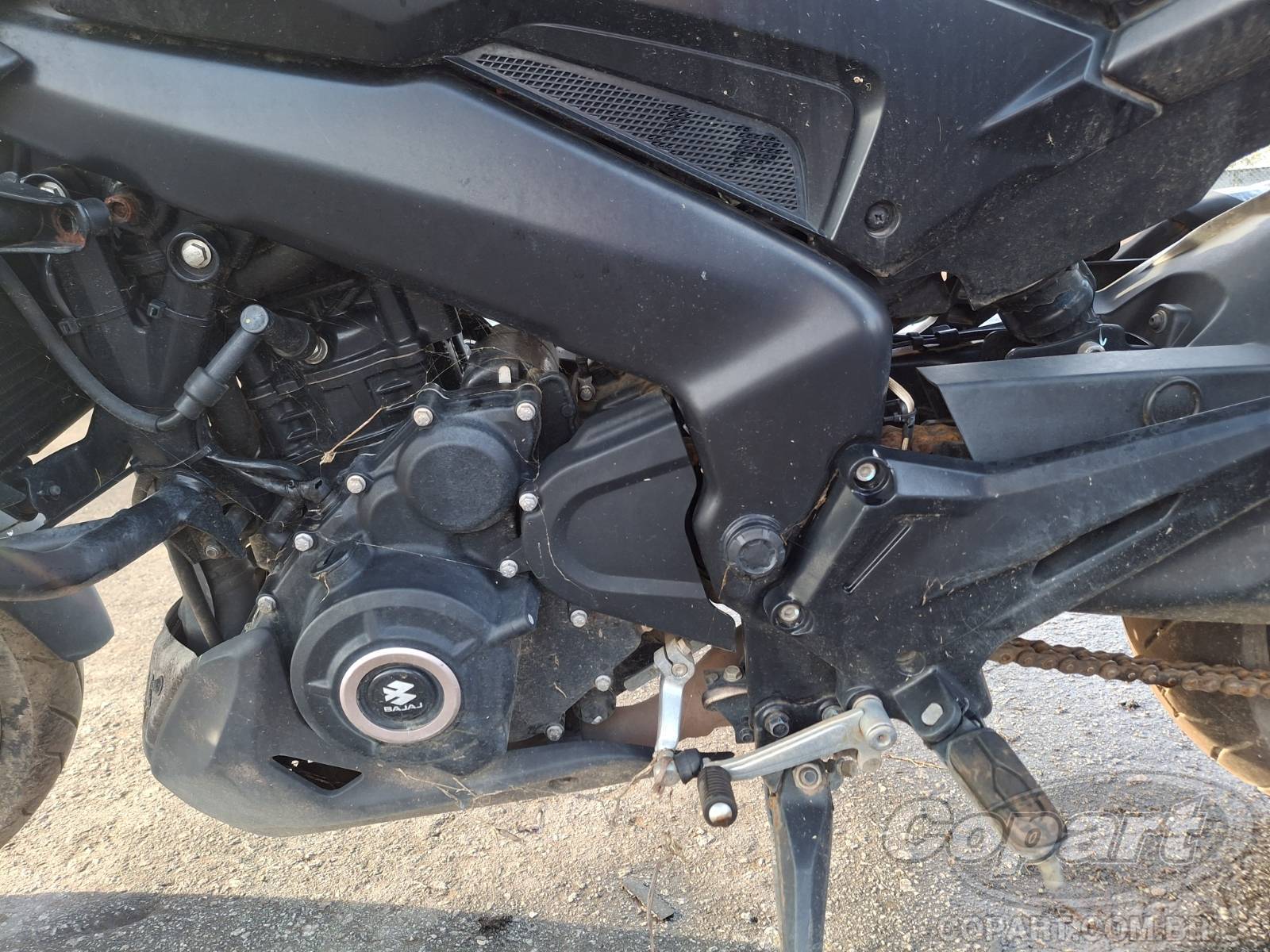 2024 BAJAJ DOMINAR — foto 6 de 10
