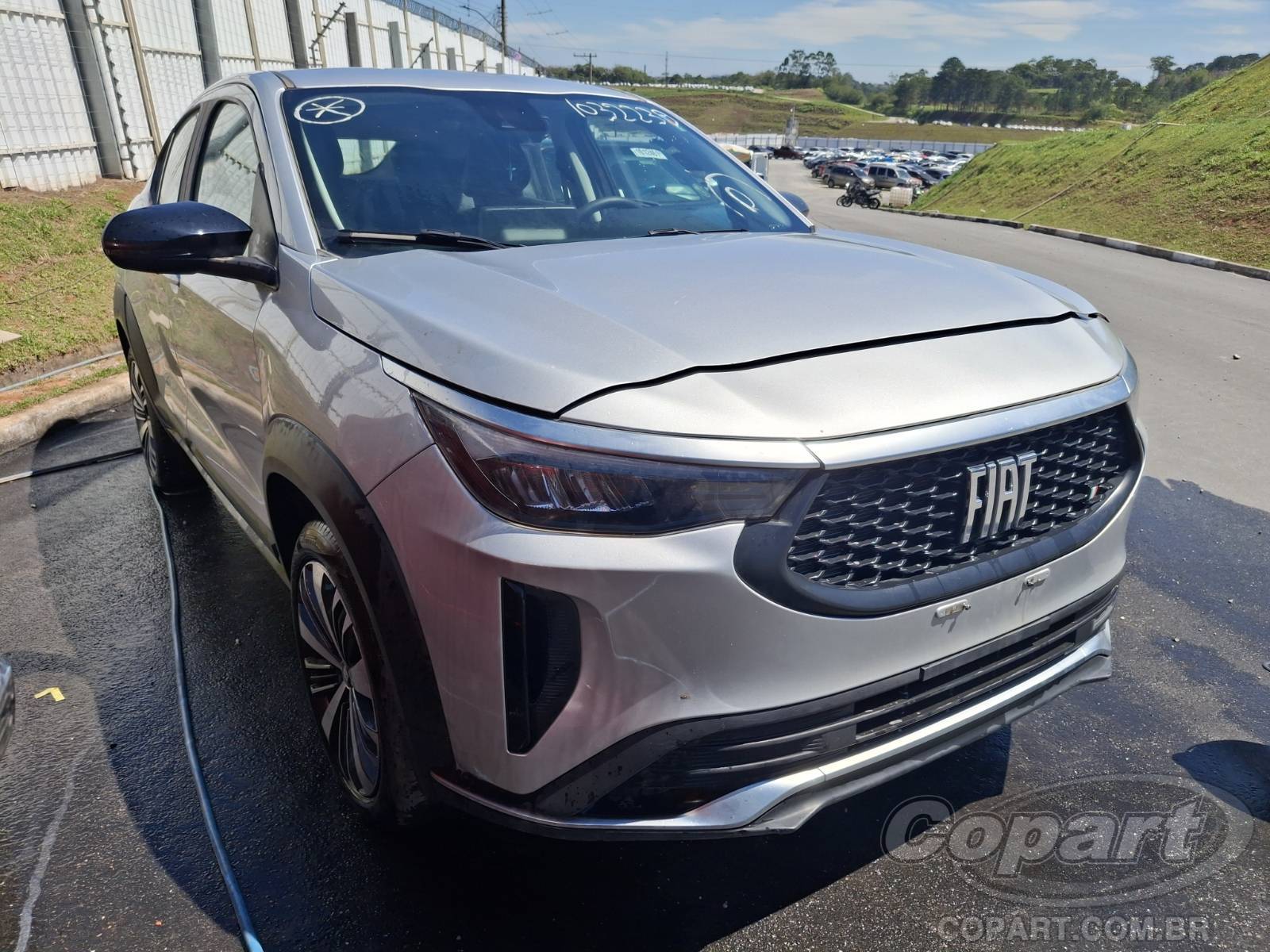 Veículo Fiat Fastback 2025 FIAT FASTBACK SUV Pequenos Hibrido 2025 em leilão