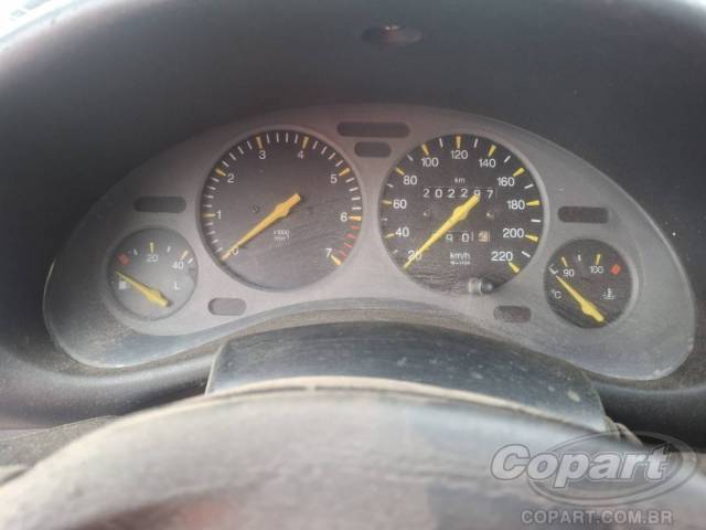 1999 CHEVROLET CORSA SEDAN 