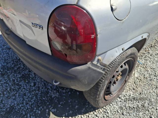 1999 CHEVROLET CORSA 