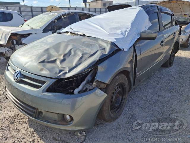 2011 VOLKSWAGEN VOYAGE 