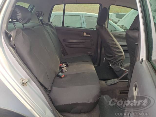 2009 VOLKSWAGEN FOX 