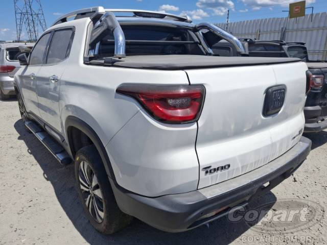 2022 FIAT TORO 