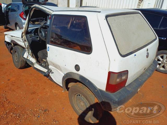 2013 FIAT UNO 
