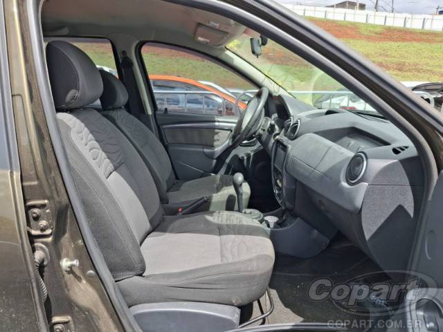 2014 RENAULT DUSTER 