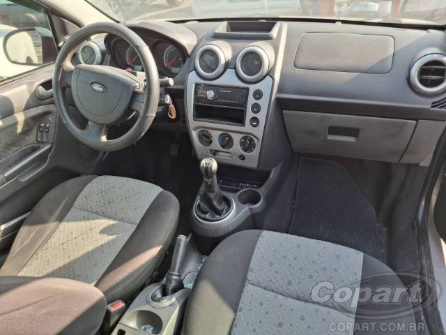 2011 FORD FIESTA 