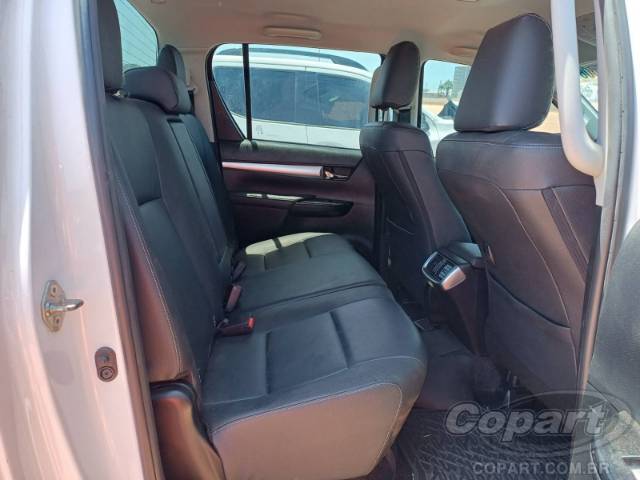 2024 TOYOTA HILUX CD 