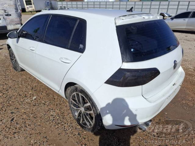 2014 VOLKSWAGEN GOLF 