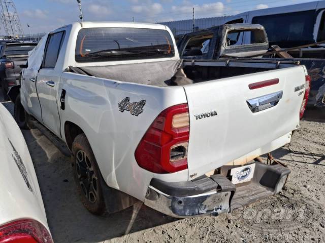 2024 TOYOTA HILUX CD 